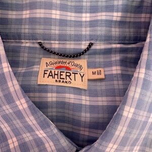 Fathery Men’s Size Medium plaid button down shirt.